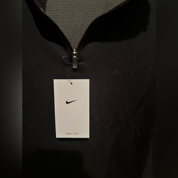 Women’s - Nike - Dri-Fit - Quarter Zip - Picture 3 of 11